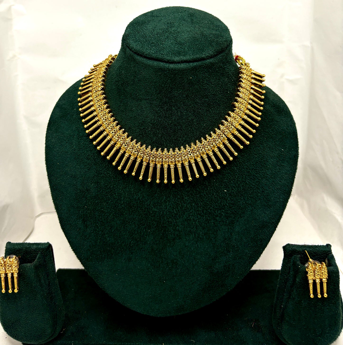 Mullamuttu Necklace