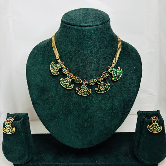 Green Painted Floral necklace