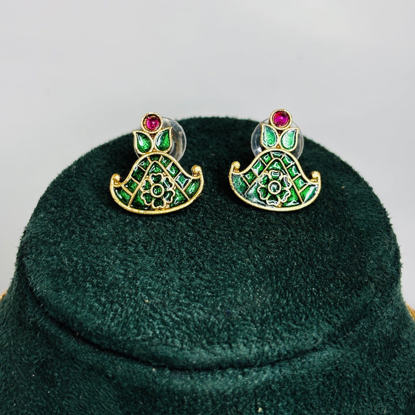 Green Painted Floral necklace