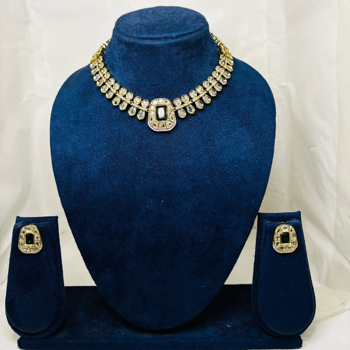 Victoria’s Emerald Grace