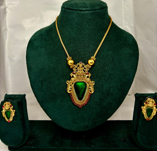 Nagapadam pendant