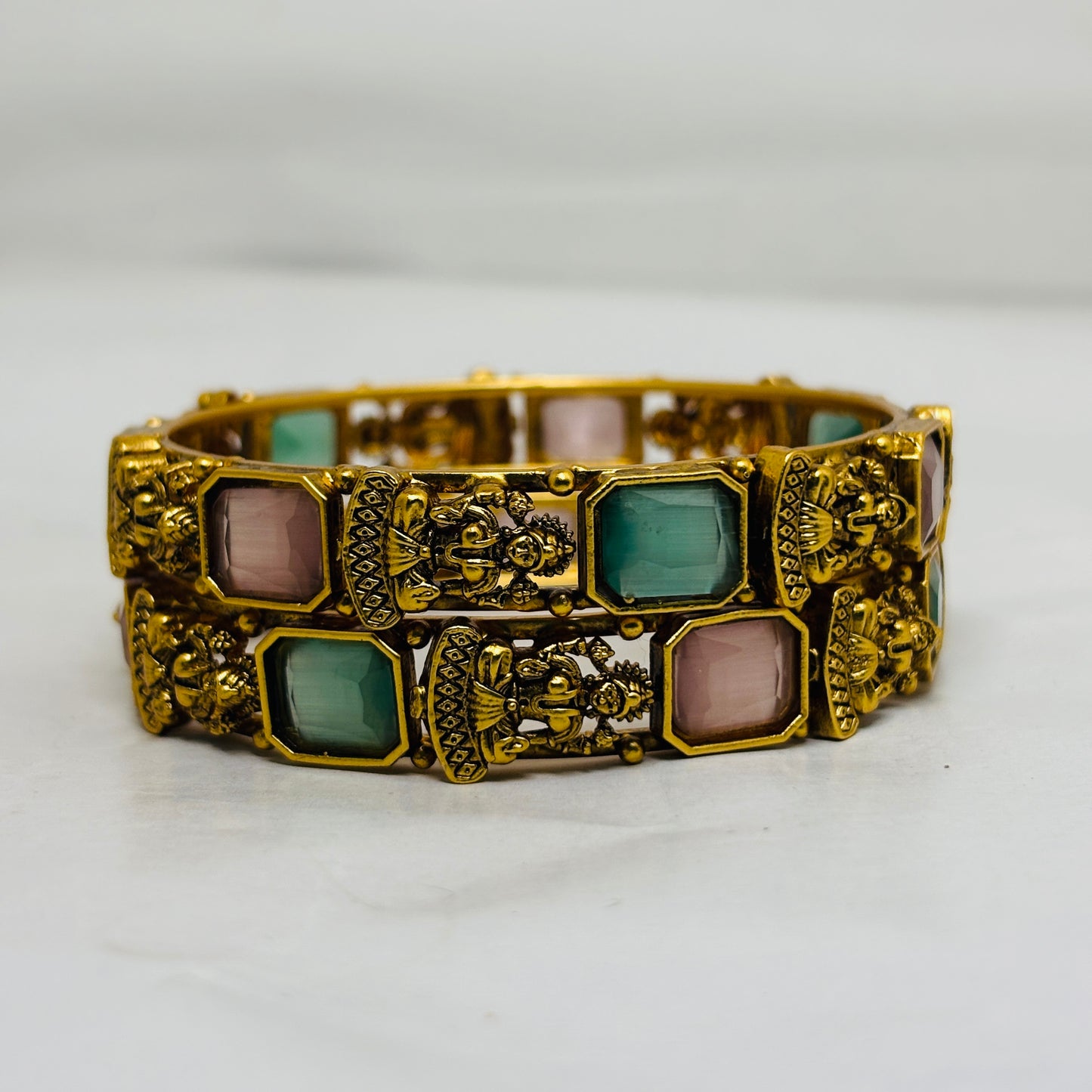 Mrinala Bangle set